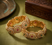 Kasli Traditional Kundan & Pearl Gold-Plated Bangles